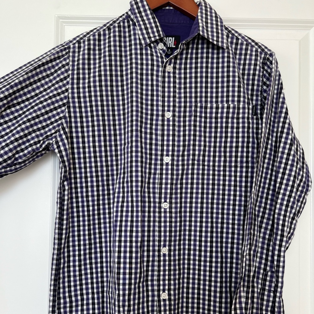 Rare Skatebrand Girl- Purple and black Button Down